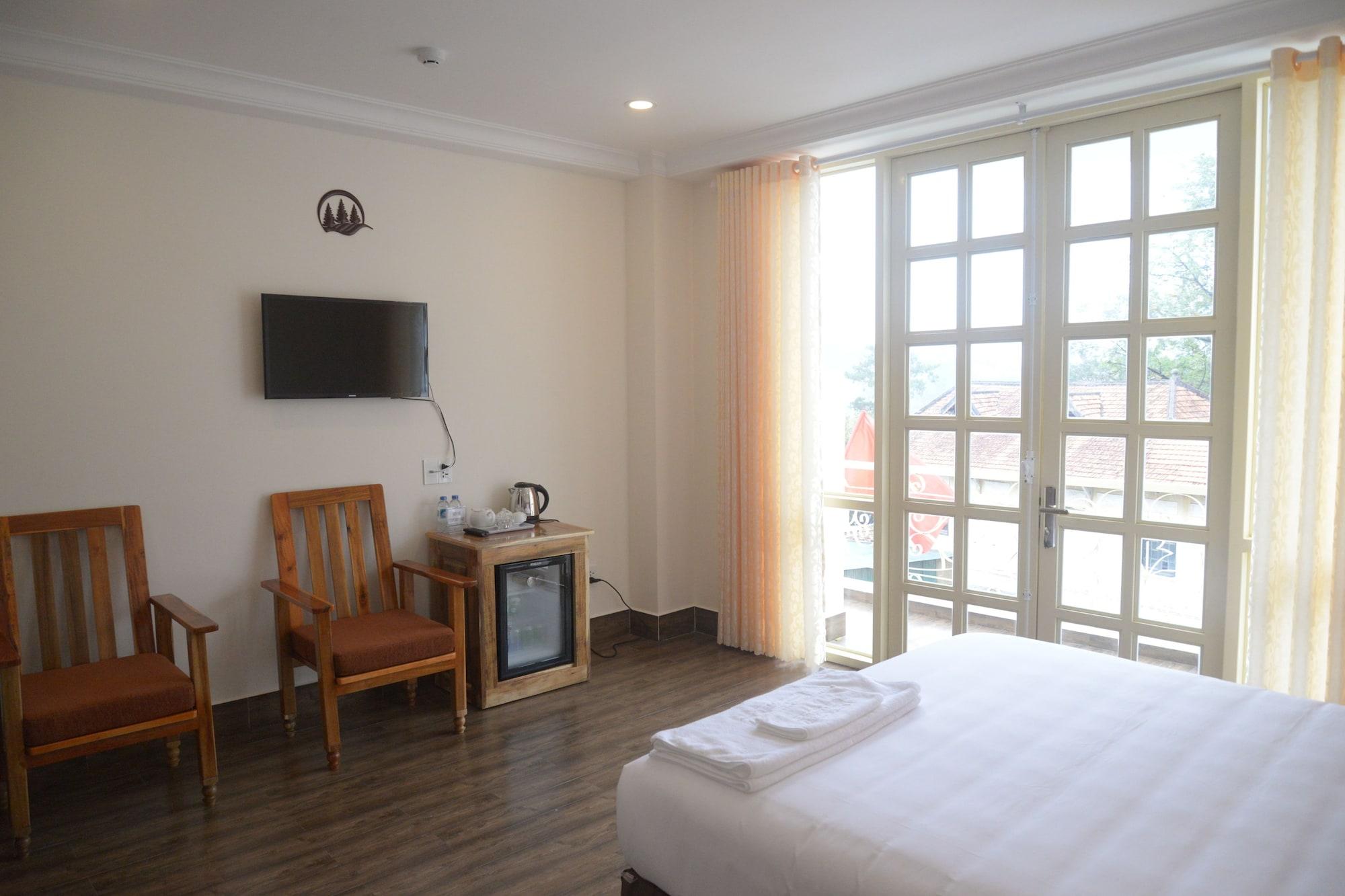 דה לאט Lake View Hotel מראה חיצוני תמונה