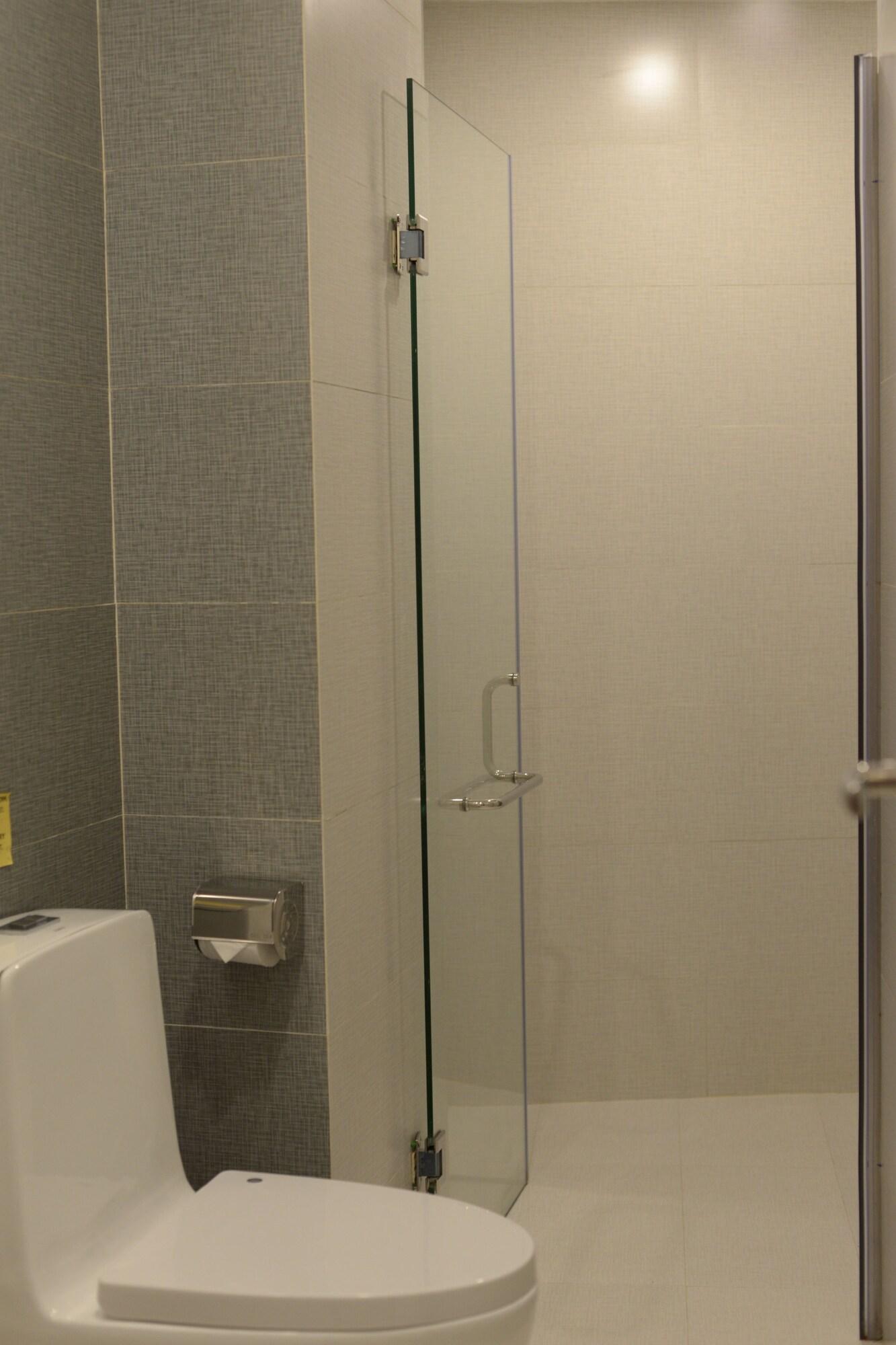 דה לאט Lake View Hotel מראה חיצוני תמונה