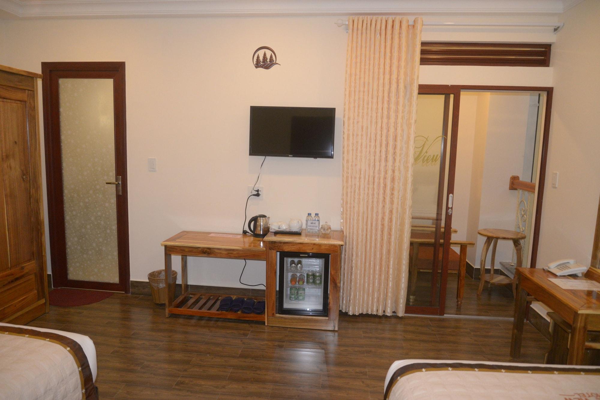 דה לאט Lake View Hotel מראה חיצוני תמונה