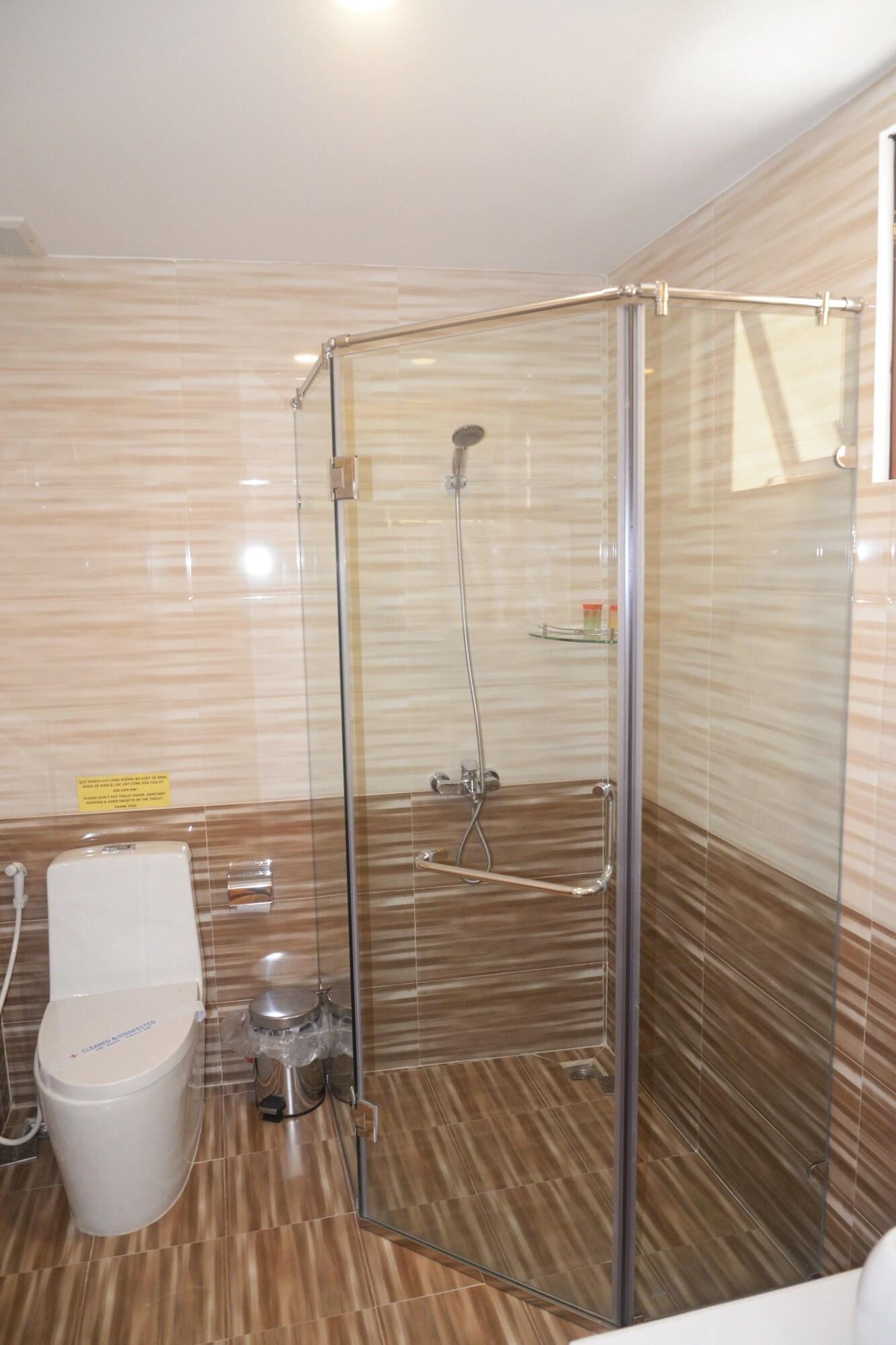דה לאט Lake View Hotel מראה חיצוני תמונה