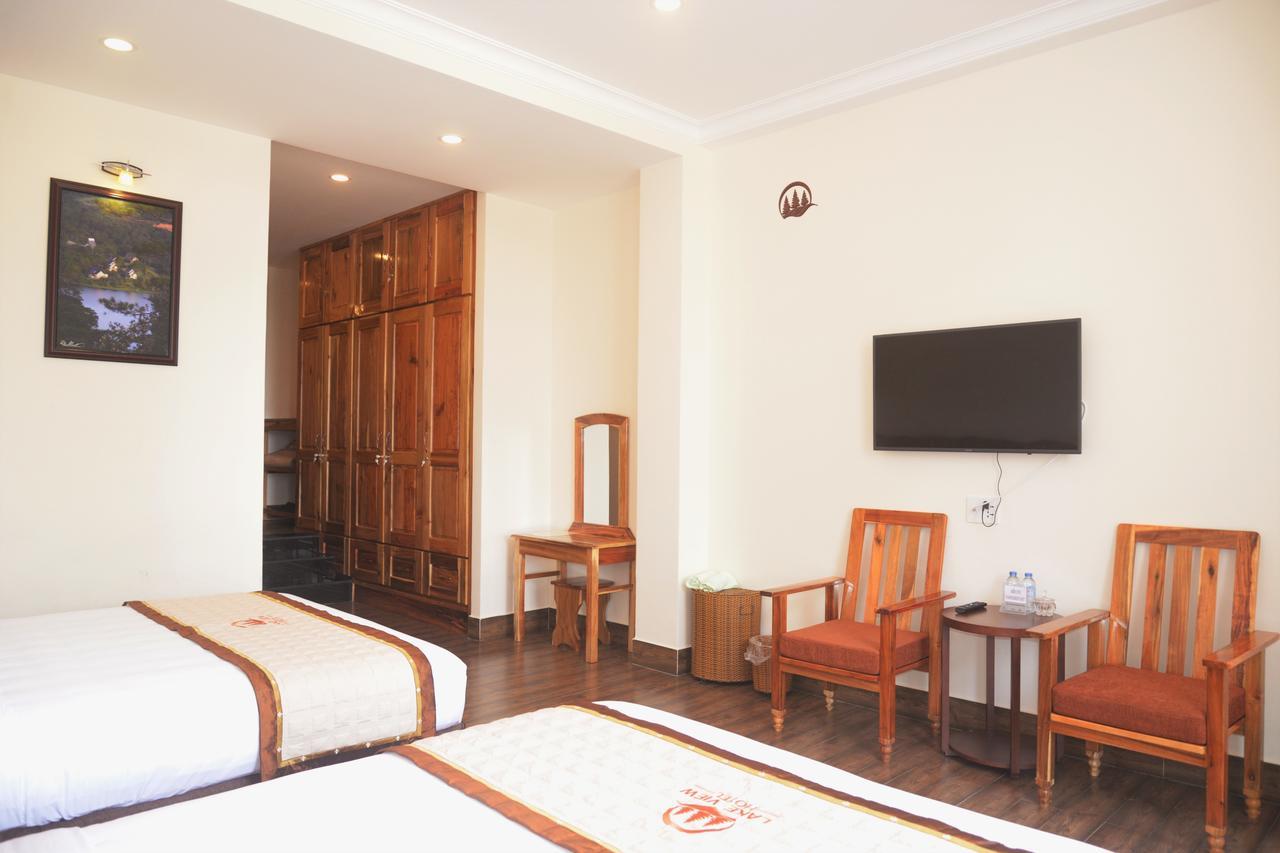דה לאט Lake View Hotel מראה חיצוני תמונה